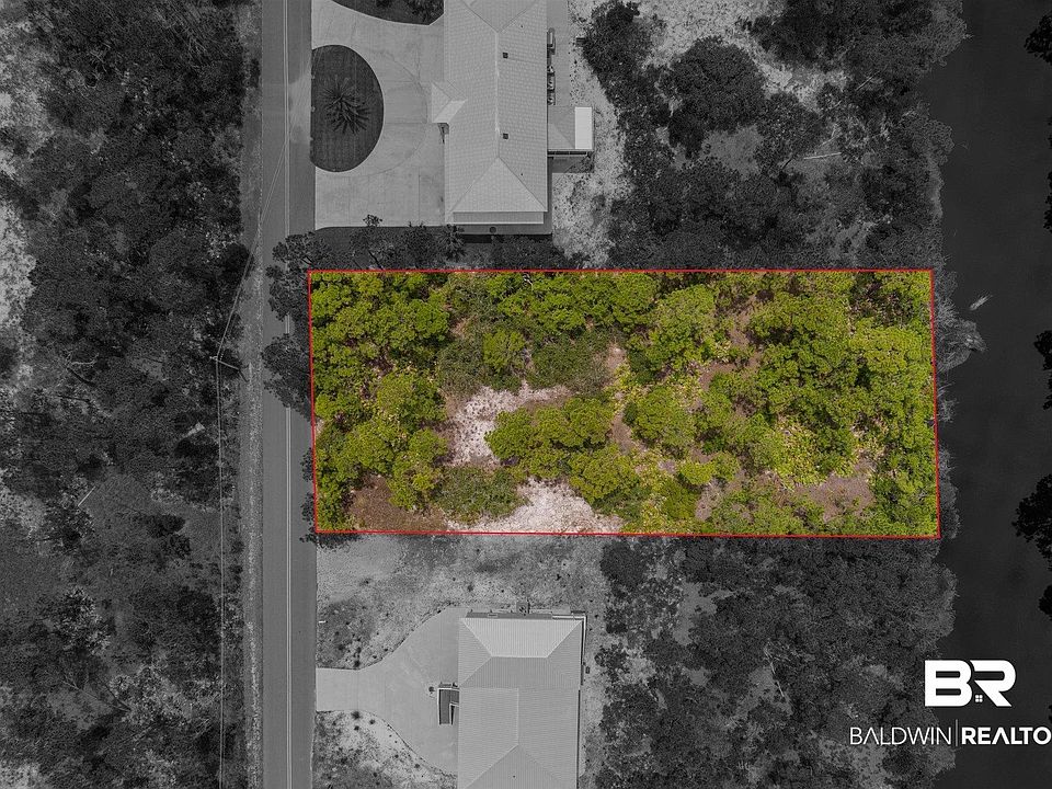1st image of 18 Lakeshore Dr