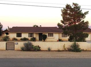 10469 10th Ave, Hesperia, CA 92345