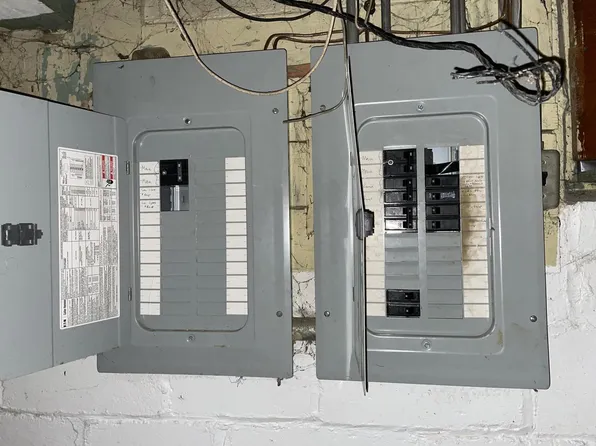 3039 North 27th STREET, Milwaukee, WI 53210