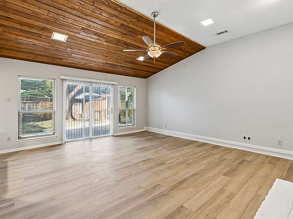 4th image of 5 Shannon Ct