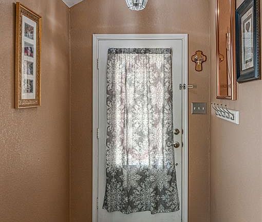 5th image of 3904 Silver Springs Dr