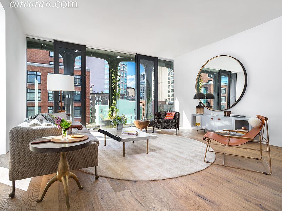 1st image of 325 W Broadway APT 2C