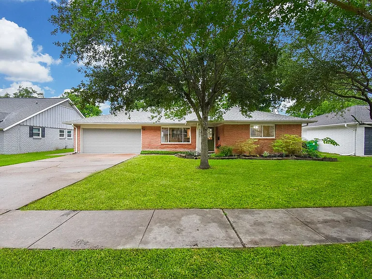 5602 McKnight St — Photo 1