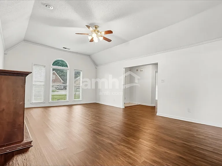 1466 Far Dr — Photo 7