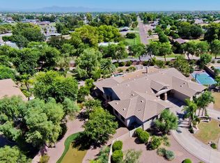 376 E Dennisport Ct, Gilbert, AZ 85295