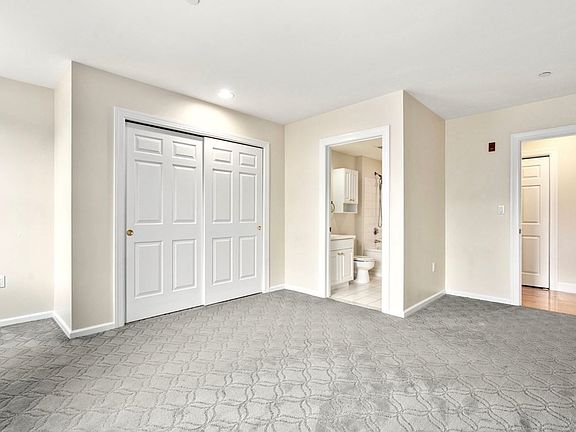 5th image of 73 Chelsea St APT 104