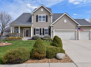 1354 Cider Cir, Mukwonago, WI 53149