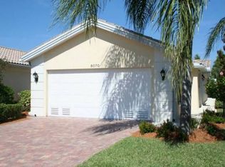 8070 Camminare Dr, Sarasota, FL 34238