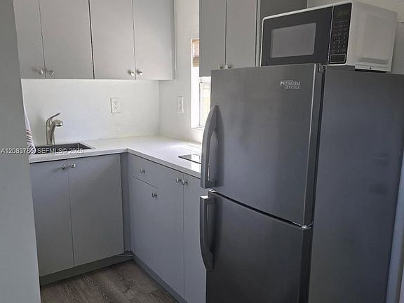 3rd image of 26980 SW 143rd Pl #2