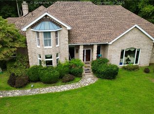 205 Whispering Woods Rd, Charleston, WV 25304