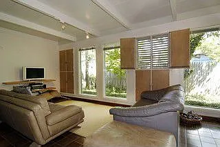 18121 Rockwell Ave photo 1