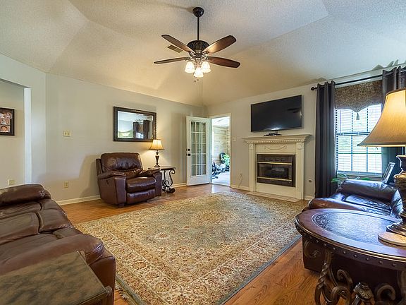 4th image of 7212 Amberwood Dr