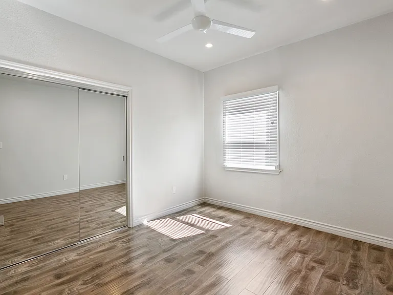 5135 Marathon St #9A — Photo 6