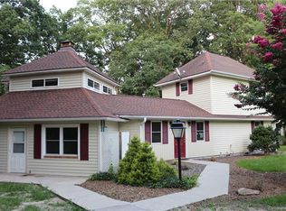720 Maybank Dr, Hendersonville, NC 28739