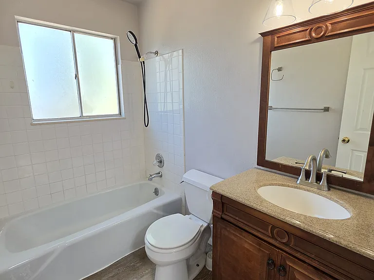2215 South Dr — Photo 6