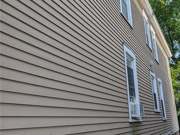 4th image of 248 Rockland Ave #50