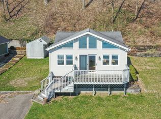 63243 Storeyhill St, Vandalia, MI 49095