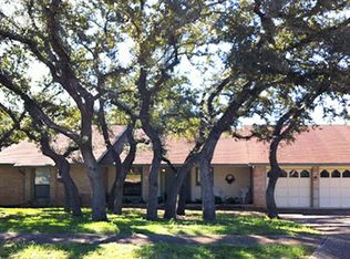 4526 Black Walnut Woods St, San Antonio, TX 78249