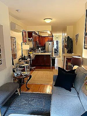 2nd image of 71 Guernsey St #1RR