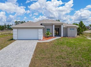 2912 35th St SW, Lehigh Acres, FL 33976