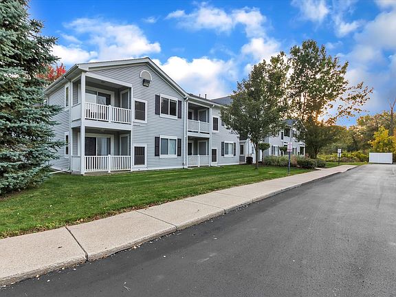 3rd image of 1155 S Lake Ct #58