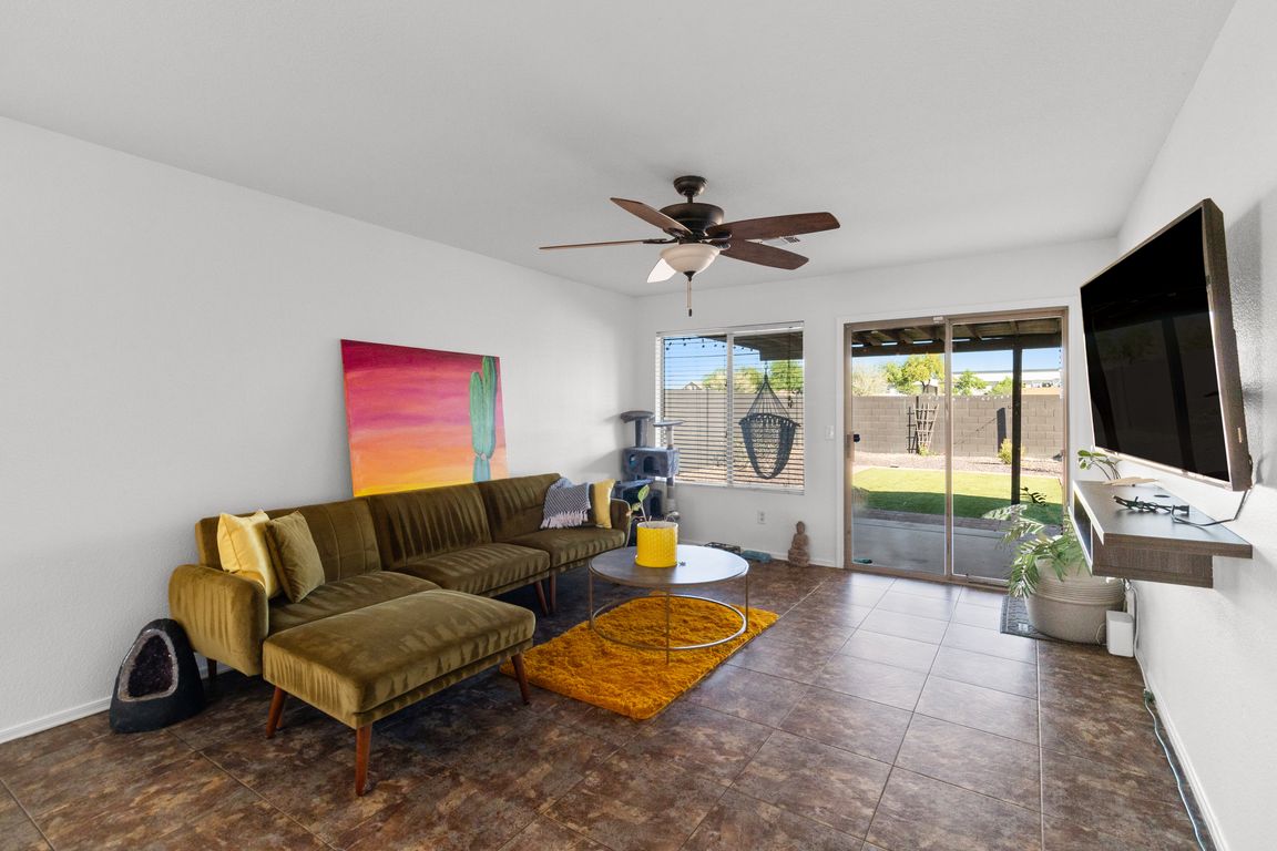 next background image