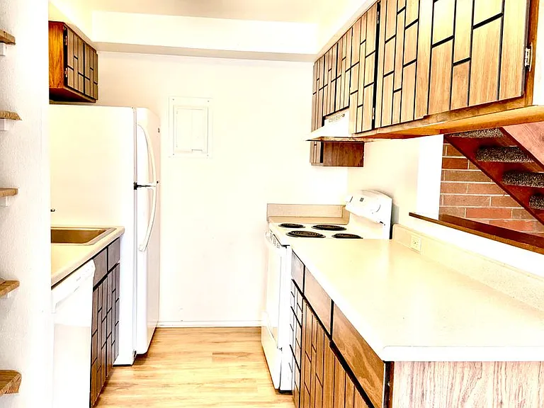 1211 W Ivy Ave — Photo 20