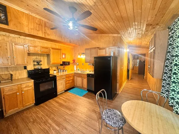 39 Old Patton Hill Rd, Swannanoa, NC 28778