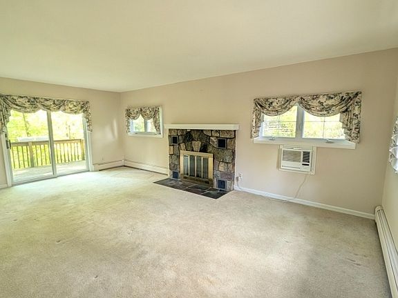 5th image of 31 Cascade Way
