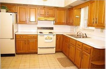 2nd image of 1639 Poplar St