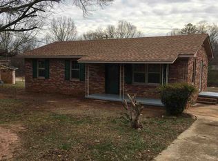 33 Randall St, Williamston, SC 29697