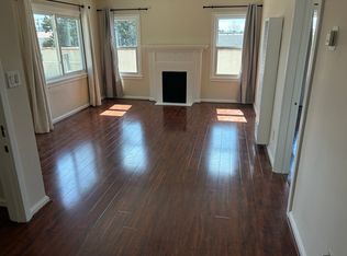577 1/2 N Windsor Blvd #3, Los Angeles, CA 90004