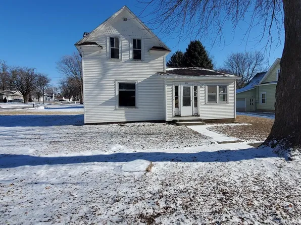 304 S Hamburg St, Holstein, IA 51025