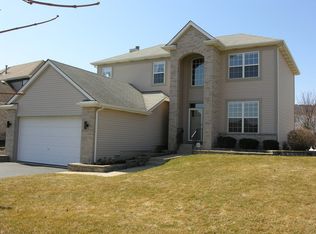 177 Sycamore Dr, Bolingbrook, IL 60490