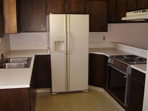 4th image of 750 N Fanning Ave