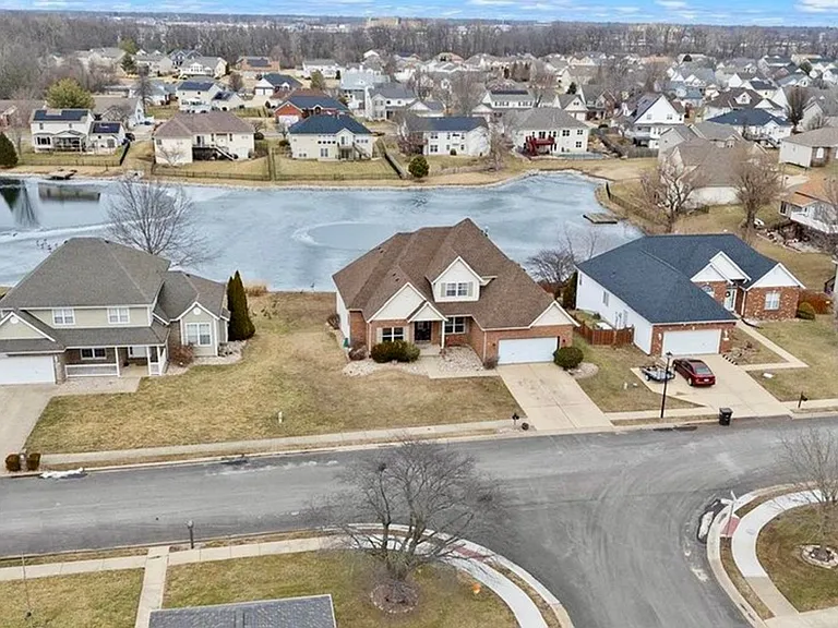 2621 Lake Lucerne Dr — Photo 8