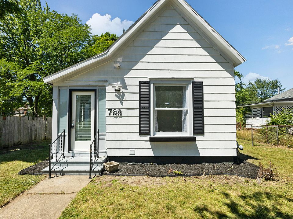 1st image of 768 Pearl St
