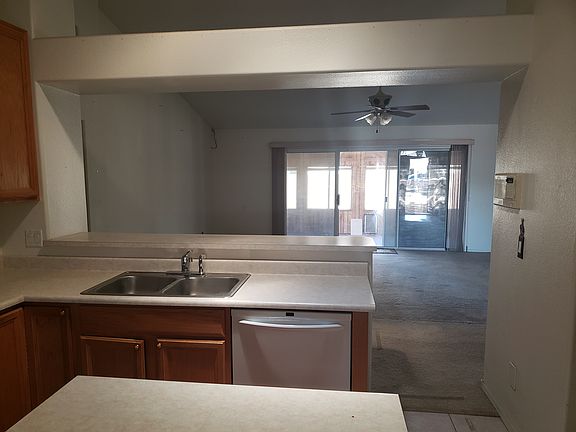 3rd image of 5134 E Diamond Ave
