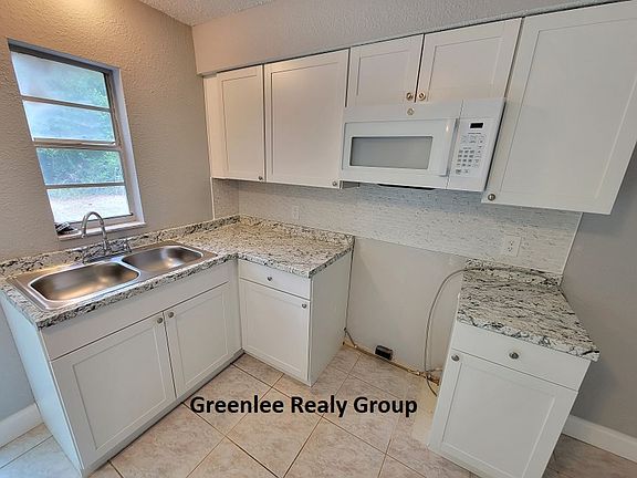 5th image of 11251 Marco St
