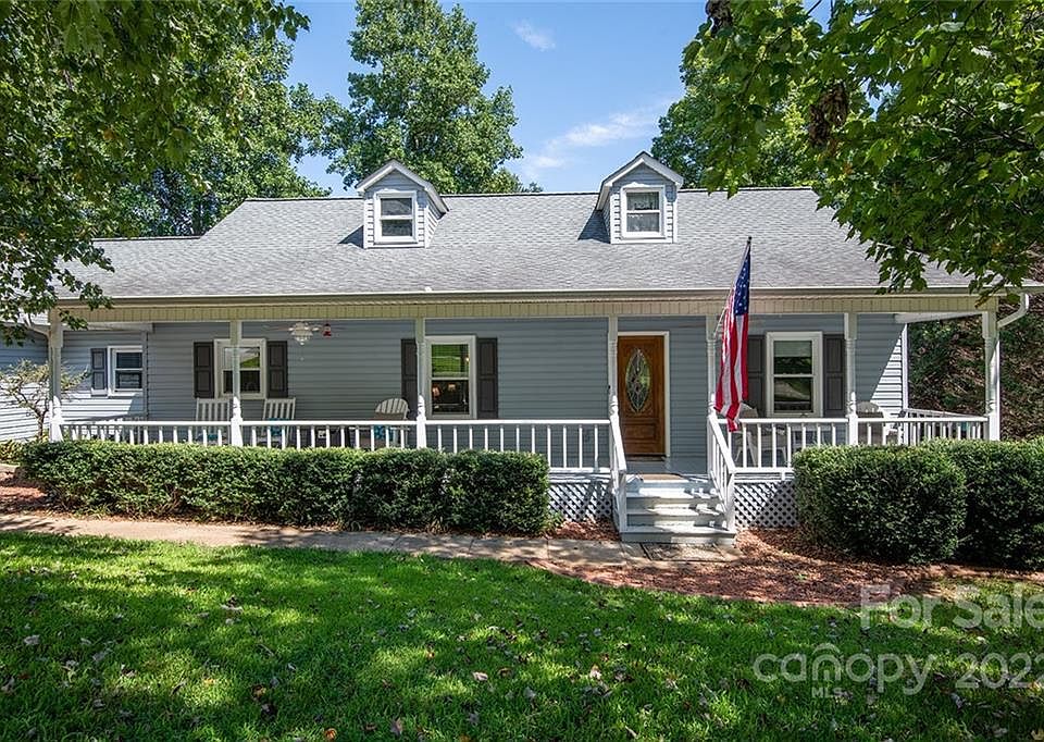 1st image of 3933 & 3945 Shakespeare Dr