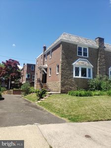 821 E Sharpnack St, Philadelphia, PA, 19119