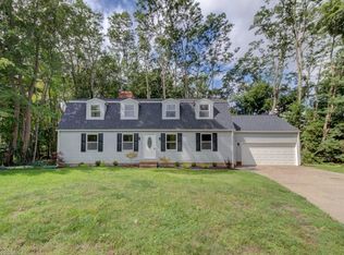 6992 Glen Oval, Concord Township, OH 44077