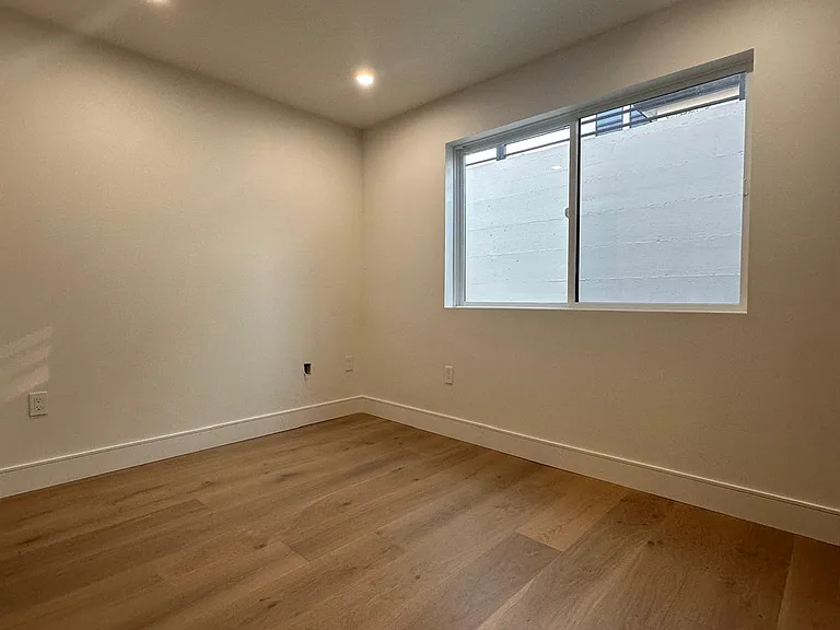 43535 Ellsworth St — Photo 15