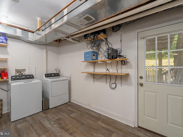7716 Timbercross Ln — Photo 13
