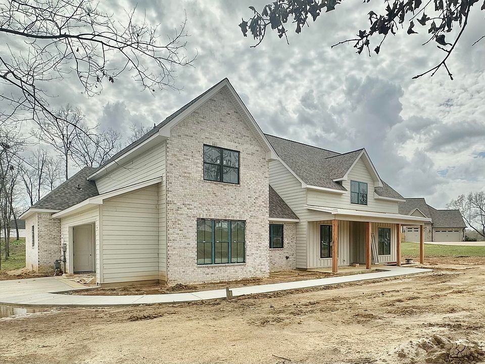 1st image of 760 Ironwood Dr