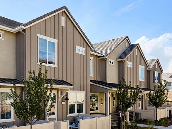 2nd image of 39349 Corvina Ln