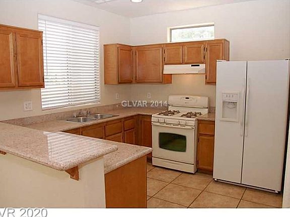 4th image of 1825 Versante Ave