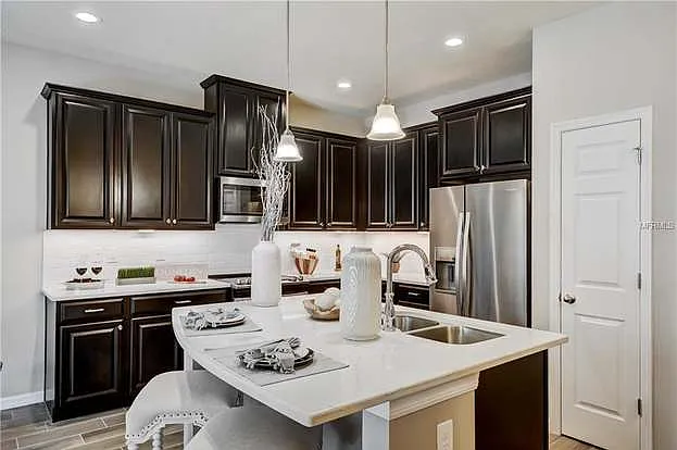 1114 Coral Ln — Photo 40