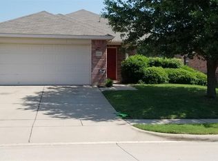 13256 Fencerow Rd, Fort Worth, TX 76244