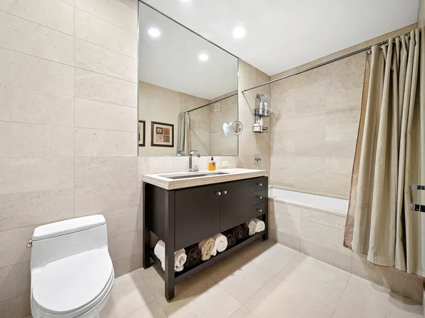 1600 Broadway image 5 of 8